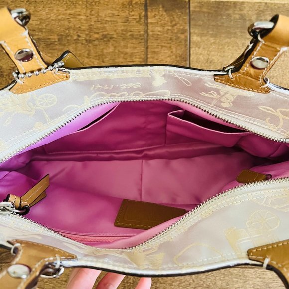 Coach Cream Carriage Canvas Shoulder Bag with Camel Leather Straps, New - Picture 8 of 10